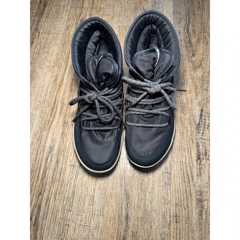 Columbia PaninaroOmni-Heat Waterproof Winter Boots Womens Size 9 BlackYL3030-010